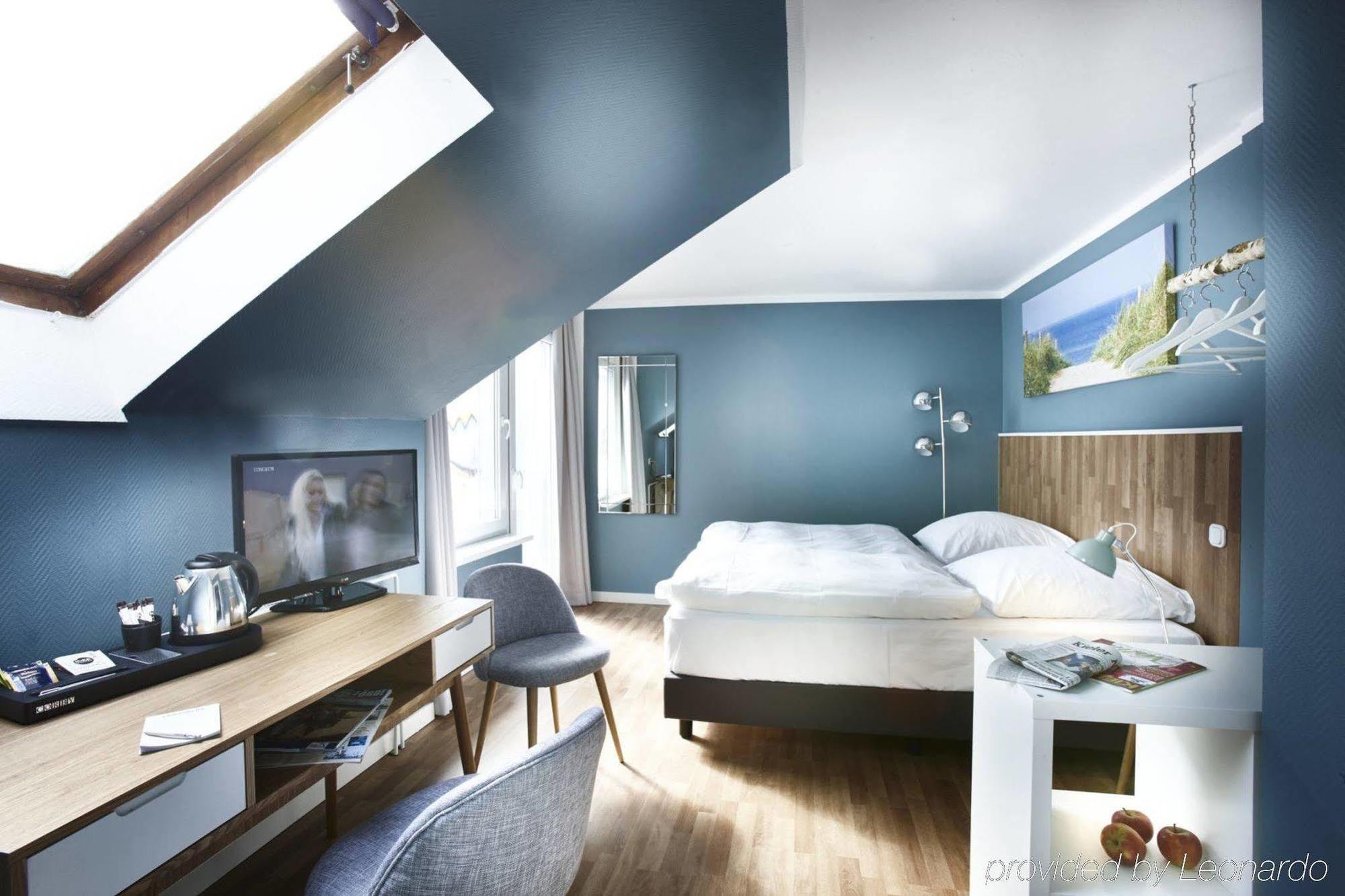 Hotel Liegeplatz 13 Kiel By Premiere Classe Bagian luar foto